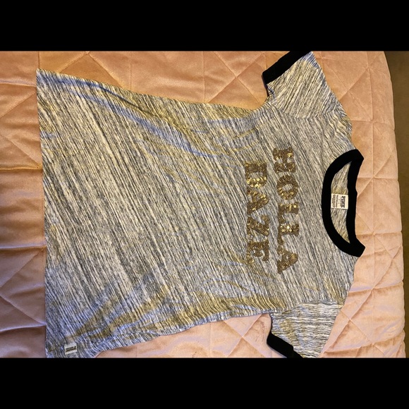 EUC Holla Daze pink‎ VS short sleeve small grey - Picture 1 of 4